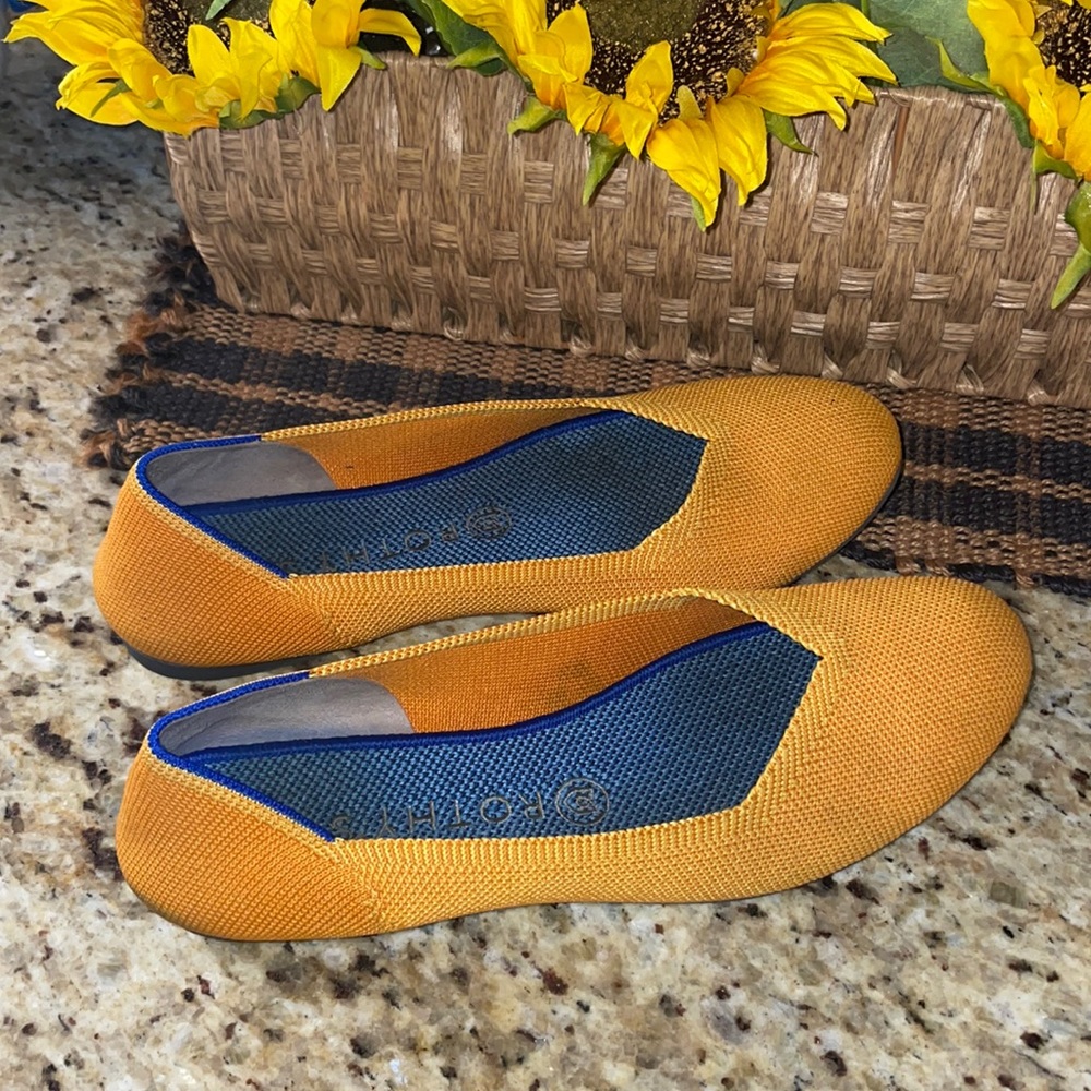 Marigold 🌻 Rothy’s round toe flats